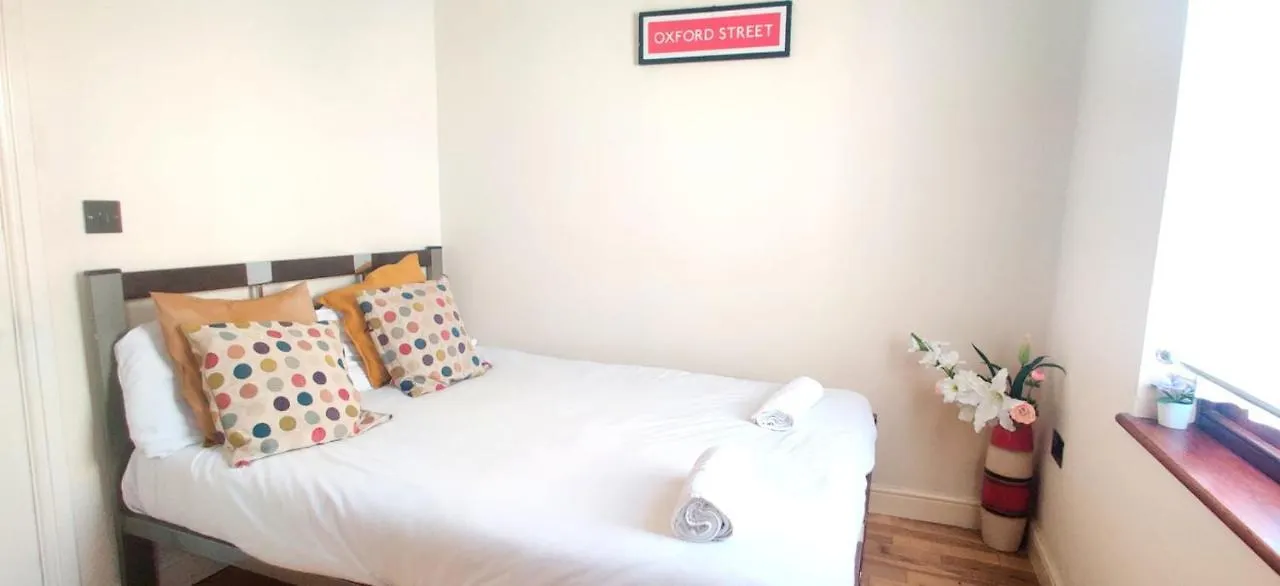 アパート Studio Flat Near Liverpool St & Shoreditch London. イギリス